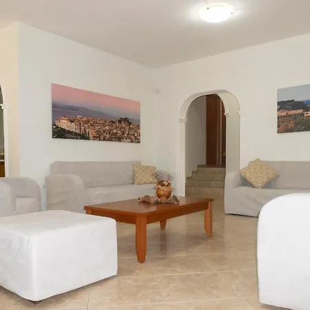 Doukas * Dassia (Corfu)